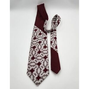 Beau Brummell Pointed Neck Tie Men's One Size White Red Printed Formal‎ Classic